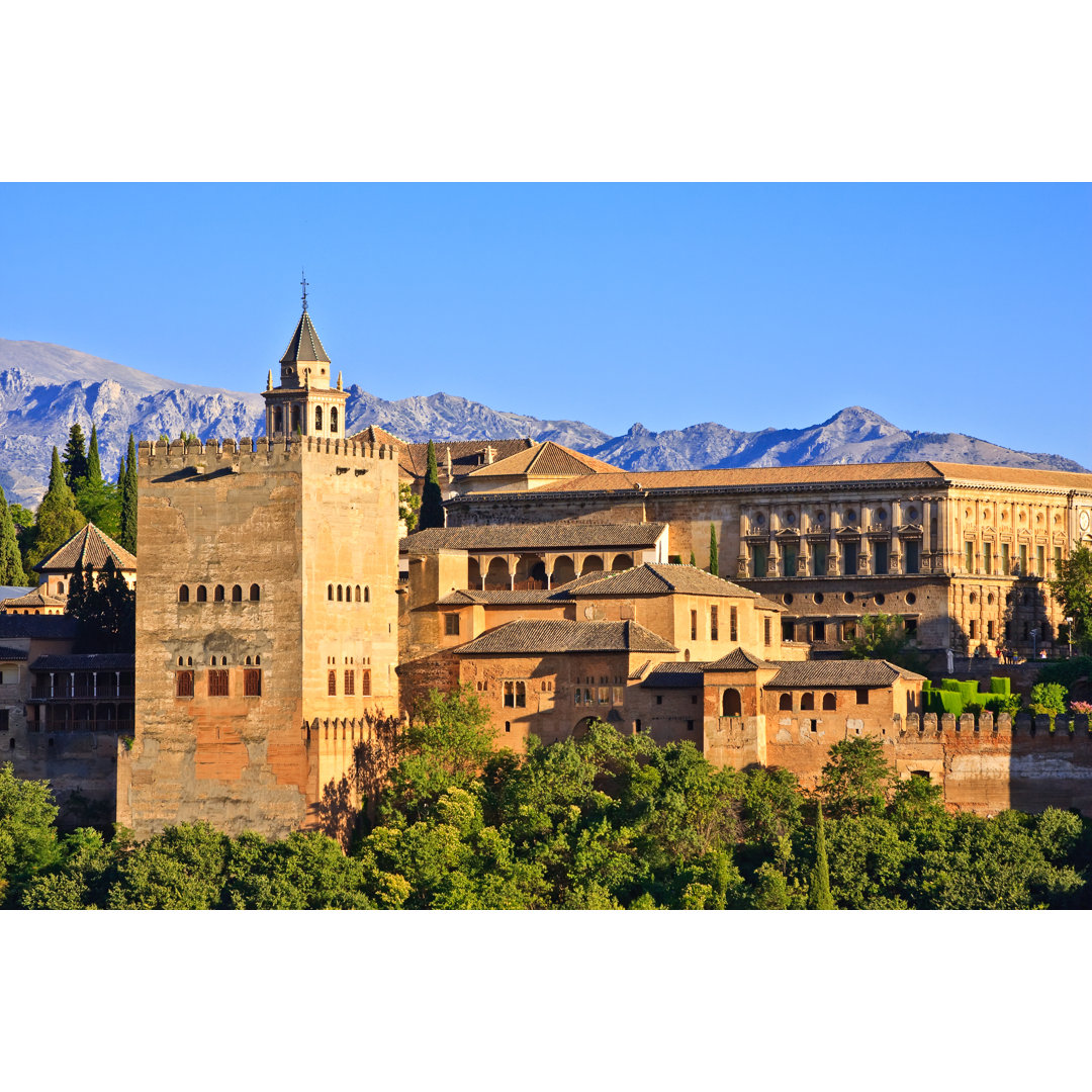 Alhambra bei Sonnenuntergang - Leinwandfoto gewickelt