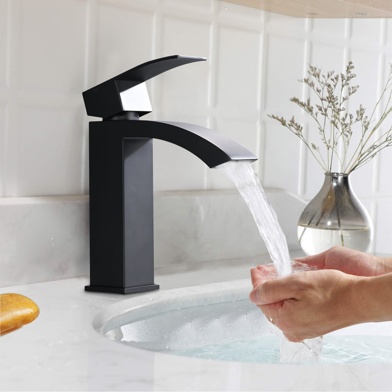 Single Hole Bathroom Faucet, Matte Black