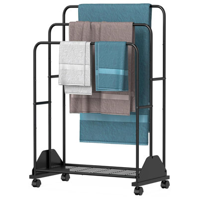 Freestanding outdoor 3-tier towel rack