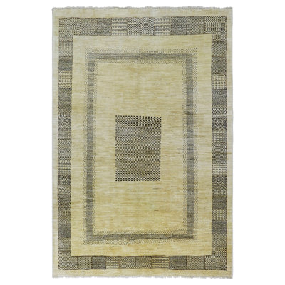 Stippled Ivory Gabbeh 4'4" x 6'7"