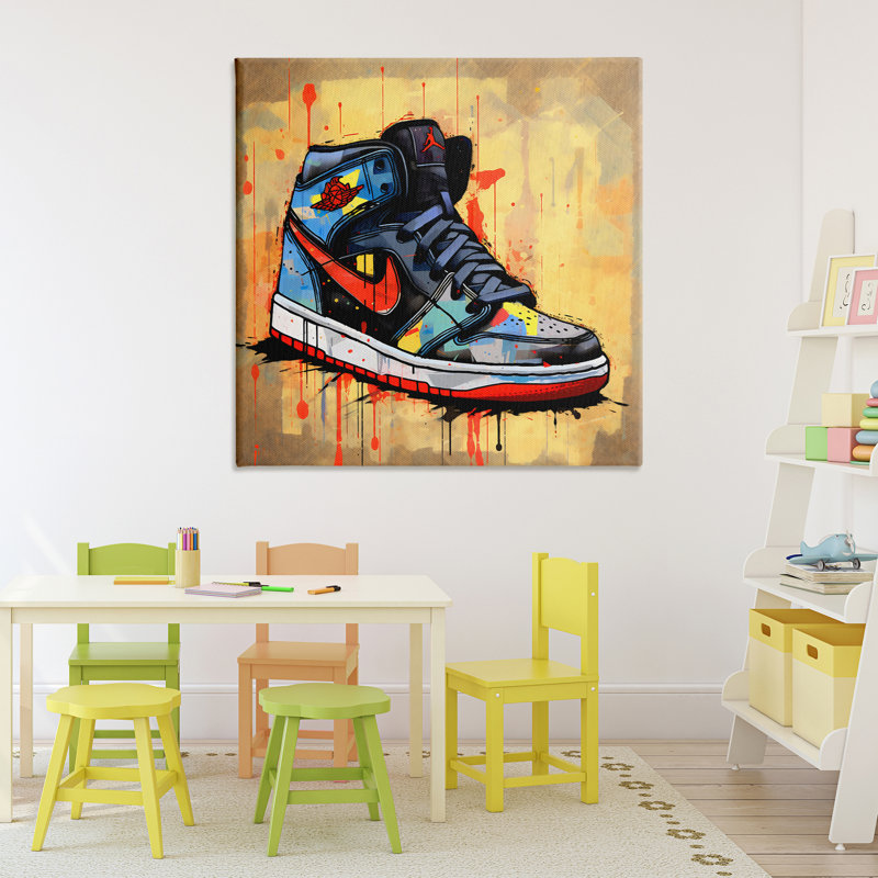 «Sporty Sneaker Drips Canvas», design par Creative Studio, H 36 po x l 36 po