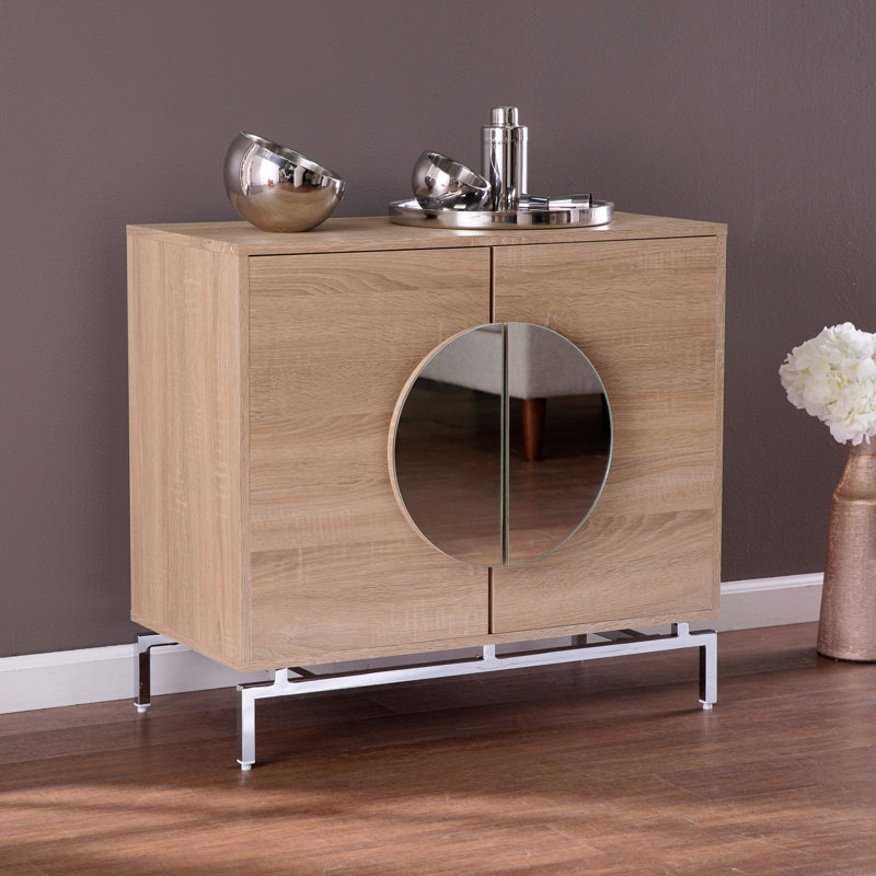 Bar avec rangement pour le vin