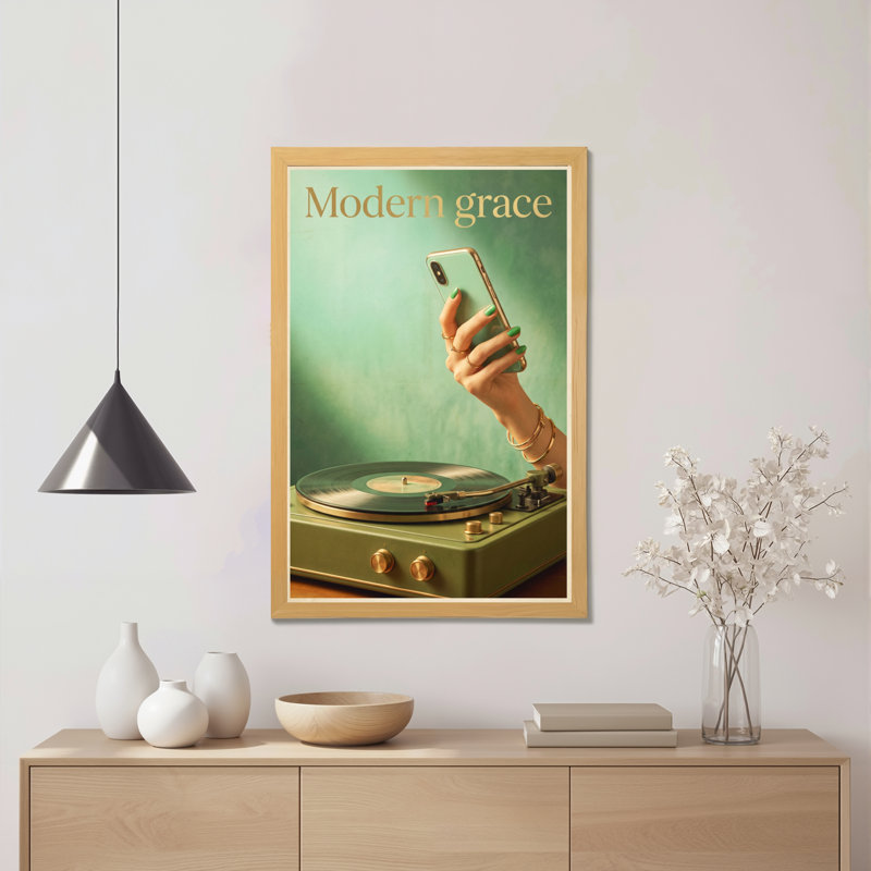 Modern Grace, H 18 po x l 12 po