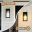 Applique murale d'extérieur classique 1 lumière Dusk To Dawn avec abat-jour cylindrique en verre et cadre rectangulaire en métal, imperméable pour porche, patio-1176855738