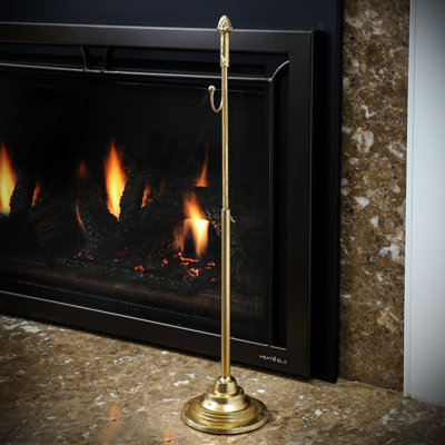 28" Metal Wreath Stand