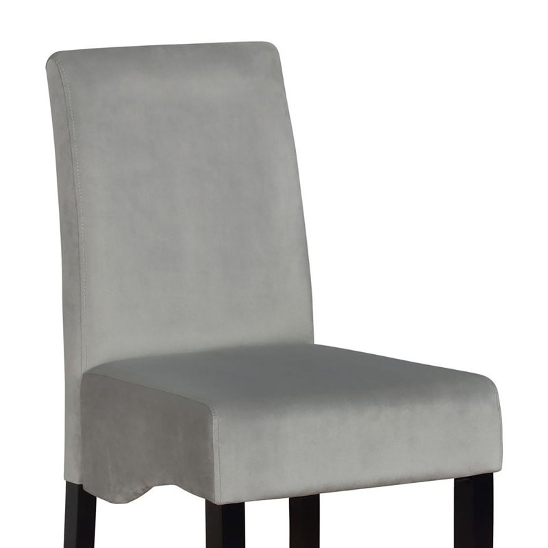 Tabourets de comptoir contemporains avec un design élégant et des matériaux de qualité supérieure pour une expérience de siège élégante et confortable.