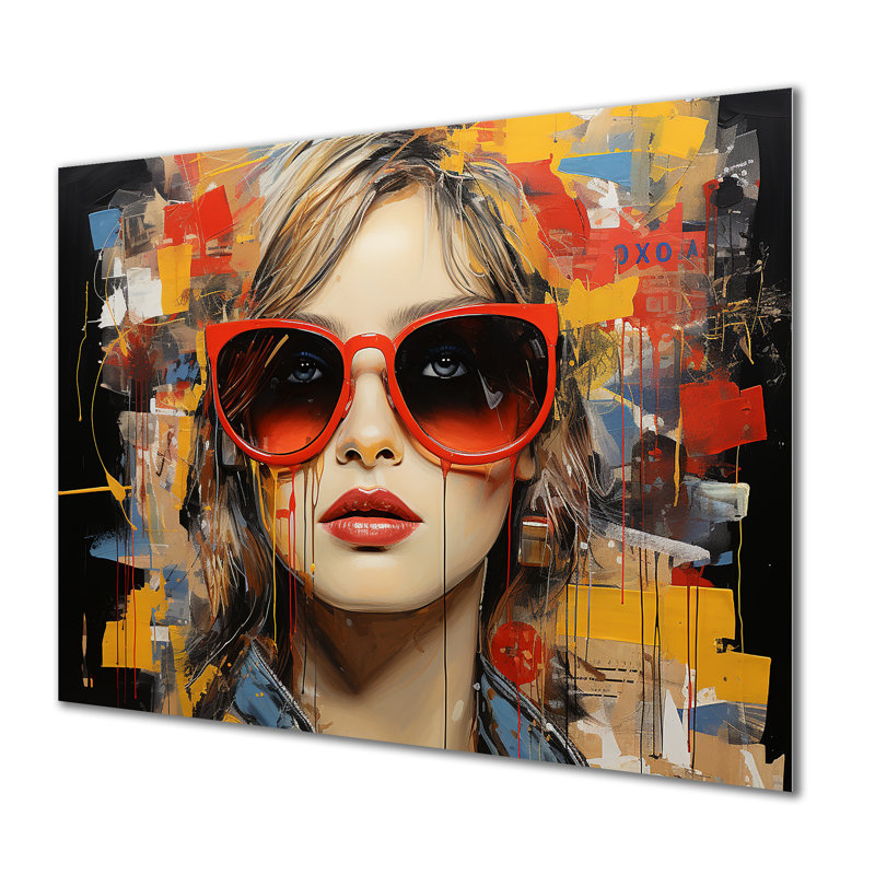Red Grunge Woman Collage II - mode, art mural en métal, H 16 po x l 32 po x P 1 po