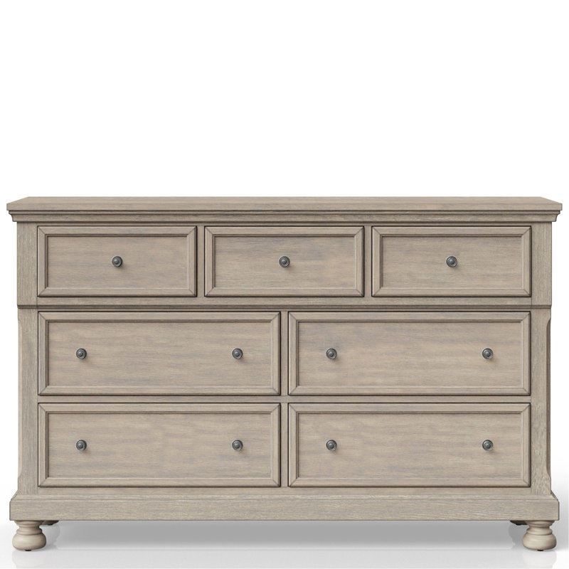 Commode à sept tiroirs