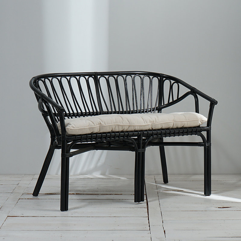 Banc en rotin moderne et simple, Noir / blanc cassé