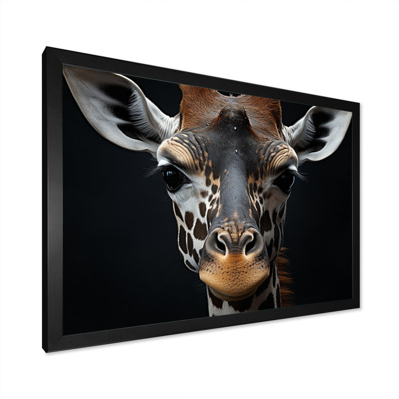 «Black and White Giraffe Portrait I - Giraffe», reproduction d'art sur toile encadrée, H 34 po x l 44 po, Cadre photo unique
