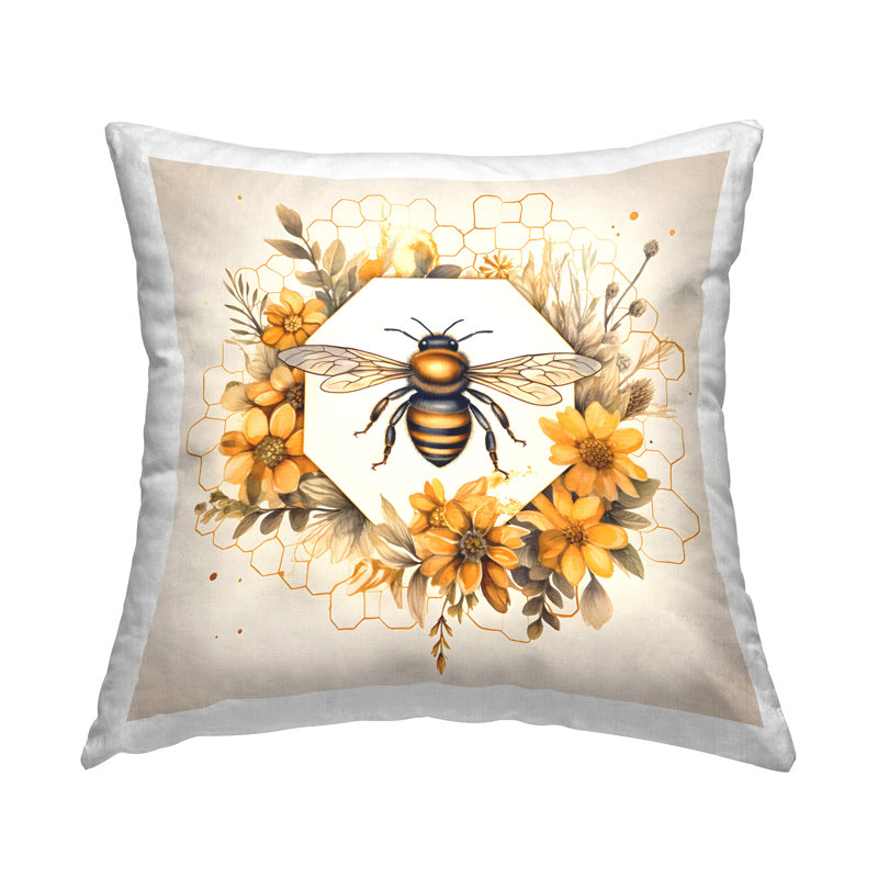Coussin Hexagon Bee Wreath, imprimé par Petal Prints Design