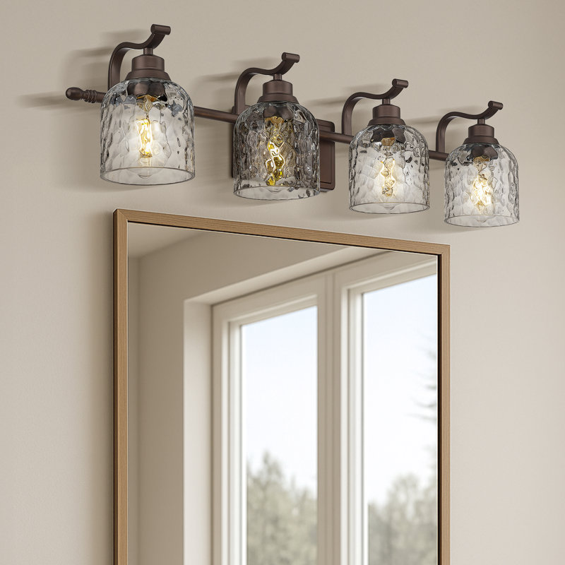 Abat-jour en verre martelé pour salle de bain à 4 lumières, bronze huilé, H 8,07 po x l 31,89 po x P 8,47 po, Quatre lumières