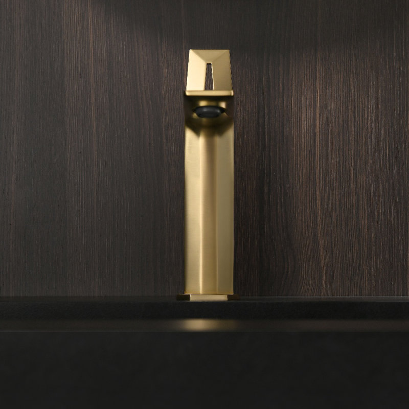 Single-handle Bathroom Faucet, Brushed Gold
