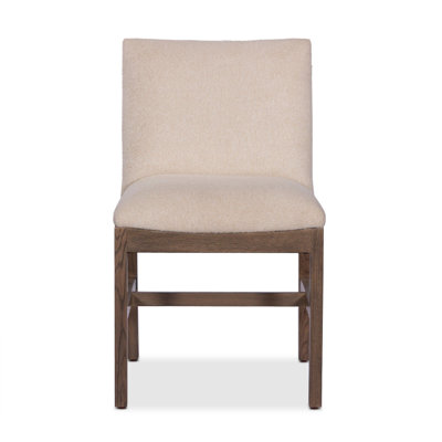 Chaise Labriola