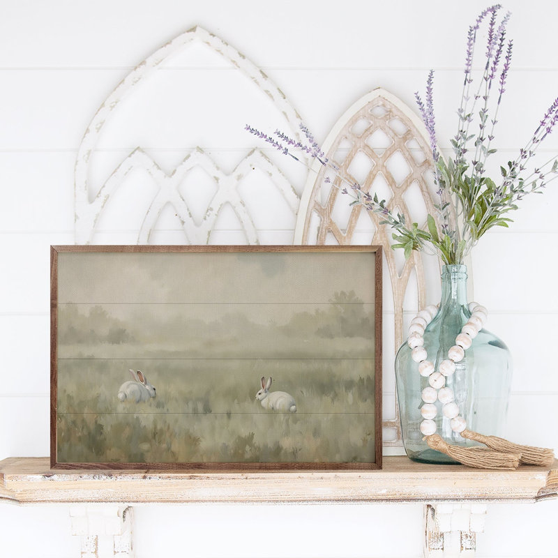 Two Bunnies in Distant Field, H 5 po x l 8 po