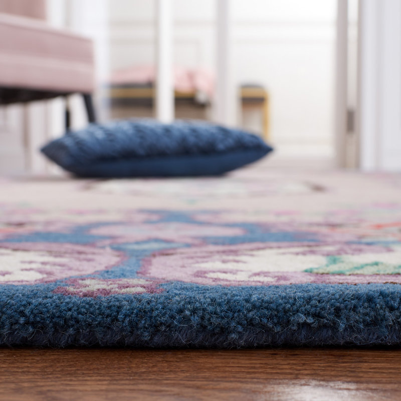 Handmade Tufted Ivory and Pink Wool Area Rug