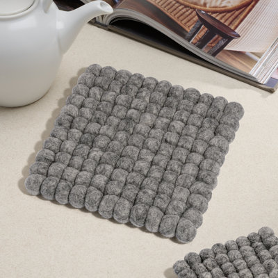  Dessous-de-plat carré en laine 8 po MODWOOL (ensemble de 2, gris clair)
