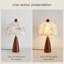Petite lampe de table moderne en bois massif blanc et métal avec abat-jour en polyester pour le salon de la chambre à coucher, ampoule incluse