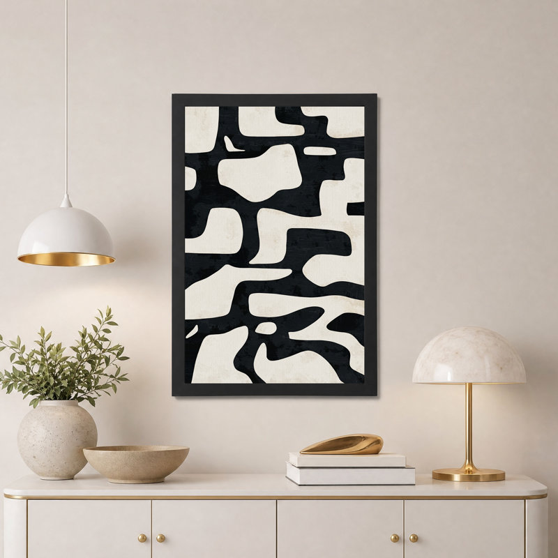 Tableau sur toile aux formes organiques abstraites noires et crème, H 18 po x l 12 po