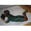 Statue en bronze avec livre de lecture Mireia boy - Dimensions: L 24 po x l 10 po x H 11 po.