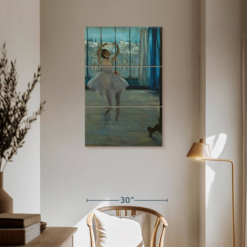 Enn Dancer posant pour un photographe, H 57 po x l 36 po