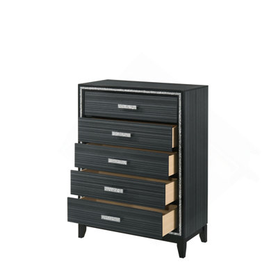 Commode au fini noir patiné