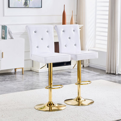 A Set Of 2 White Vintage Crocodile Leather Lift Chairs, Featuring Crystal Clasp Design And Synthetic Leather Design, Adding A Touch Of Elegance And Mystery To The Dining Area