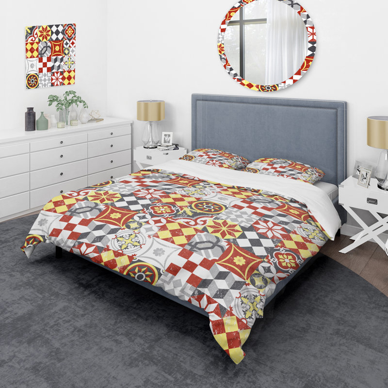 Silver And Yellow Patchwork Polyester Patchwork Duvet Cover, Queen Duvet Cover + 2 Standard Shams