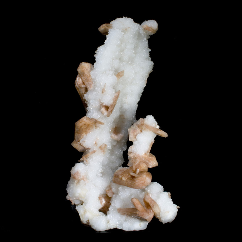 Hautes stalactites à quartz avec stilbite