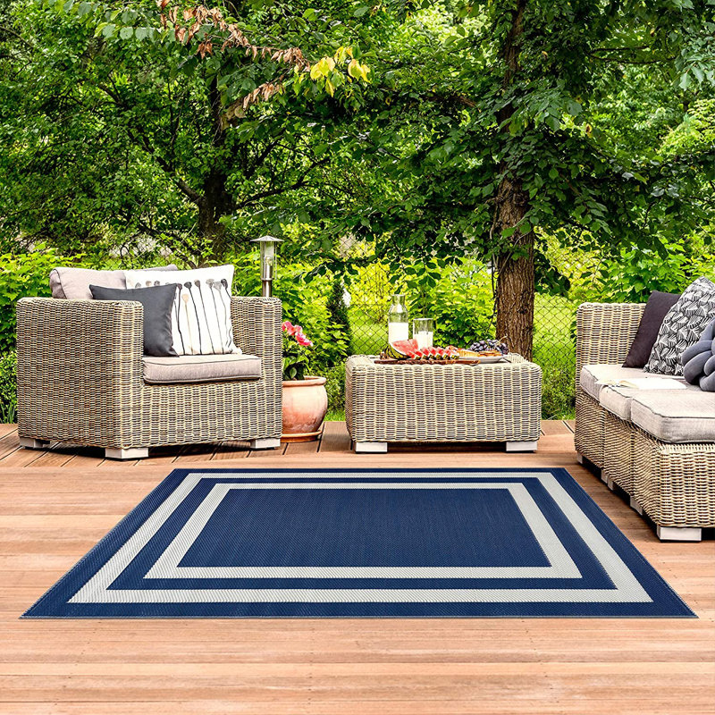 Winslet Striped Rug, Rectangle 4' x 6'