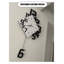 Horloges murales noires et blanches-110333617