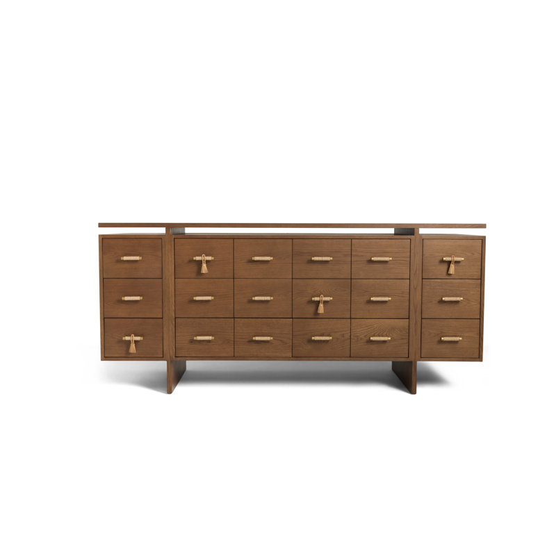 Amaryllis Dresser