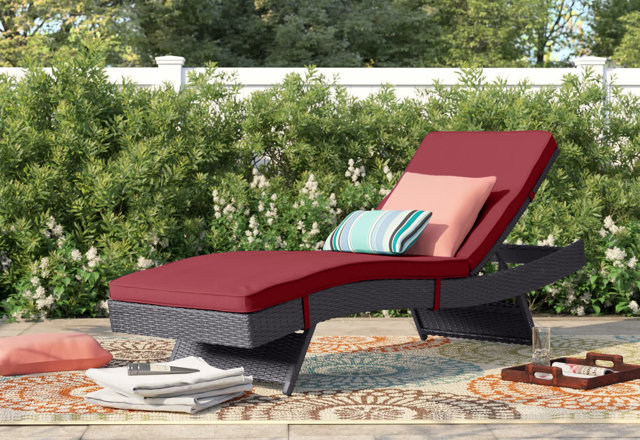 Single Chaise Lounge Chairs