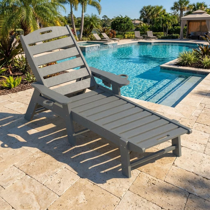 Chaise longue d'extérieur avec 5 dossier réglable Fauteuil de bronzage inclinable avec porte-gobelet, Gris, Gris