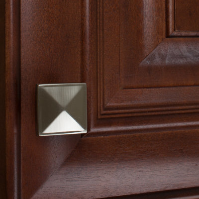 1 1/4" Length Square Knob