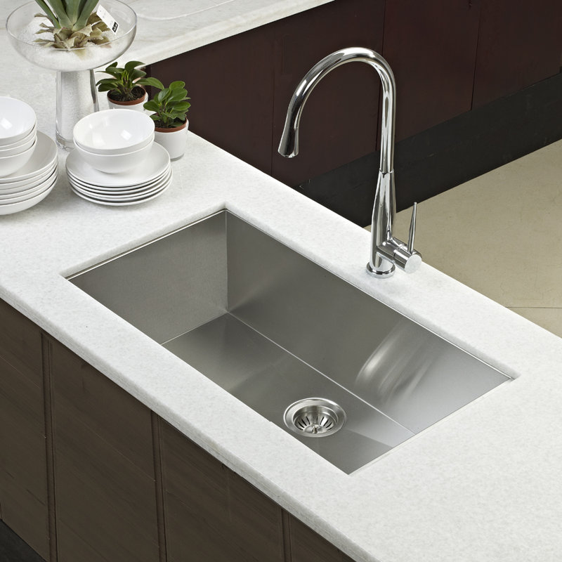 Évier de cuisine encastré à simple cuve l 32 po x l 18 po zero radius Contempo