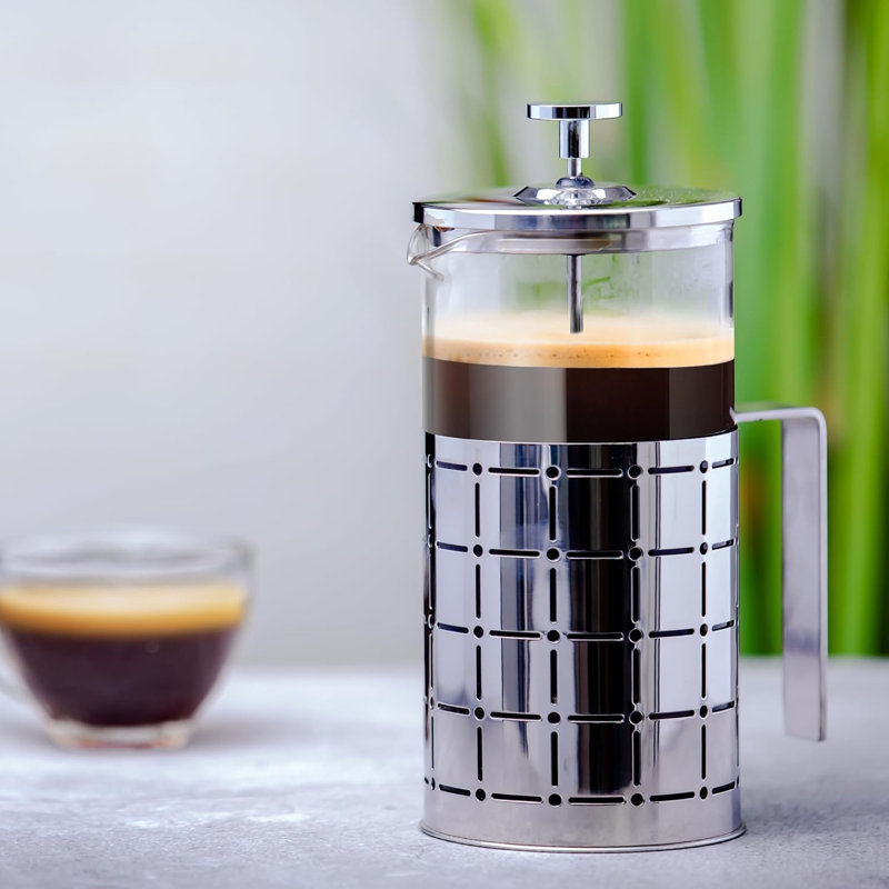 OVENTE French Press Coffee Maker 34 Ounce with Heat Resistant Borosilicate Glass, Stainless Steel Design and 4-Level Filter System, Portable Cold Brewer Pot for Travel, Camping or Gift, Silver FSS34P