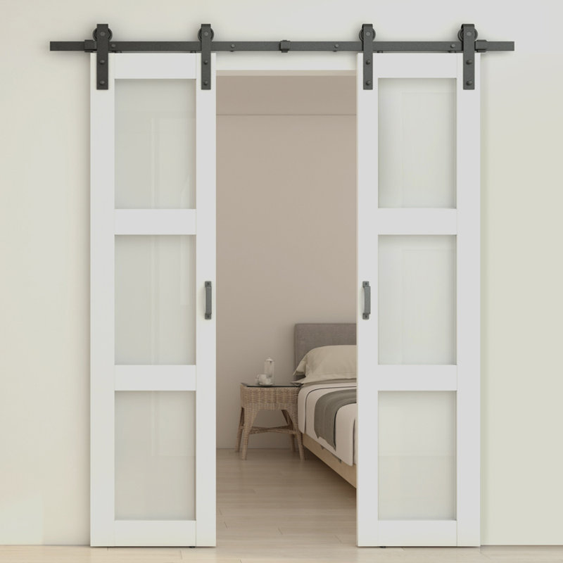 Porte de grange coulissante double en verre trempé givré 3-Lite avec poignée, 42 po x 84 po, Blanc