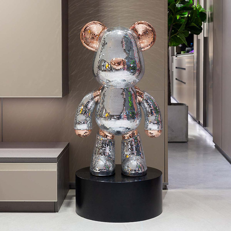 37.72"Internet celebrity "Violent Bear" silver-shaped decorative item, Silver/Black