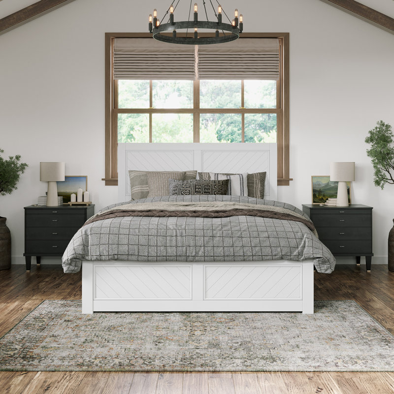  Jeinny Solid Wood Platform Bed with Matching Footboard, White, Queen