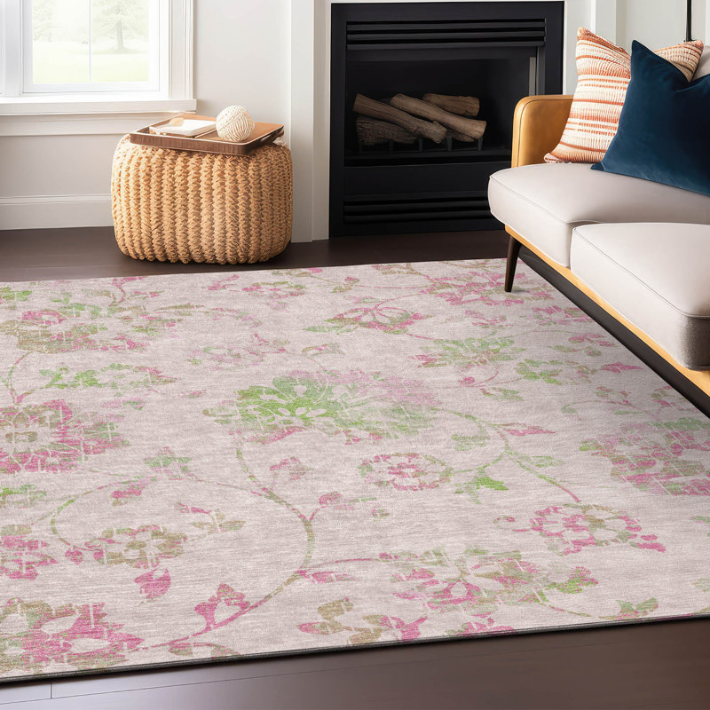 Malek Washable Floral Indoor / Outdoor Rug, Rectangle 5' x 7'6"