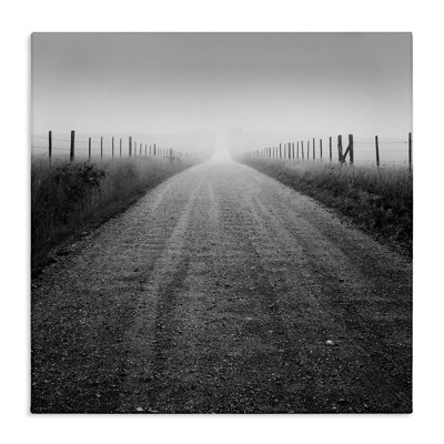Art mural sur toile Foggy Country Road par Chip Forelli