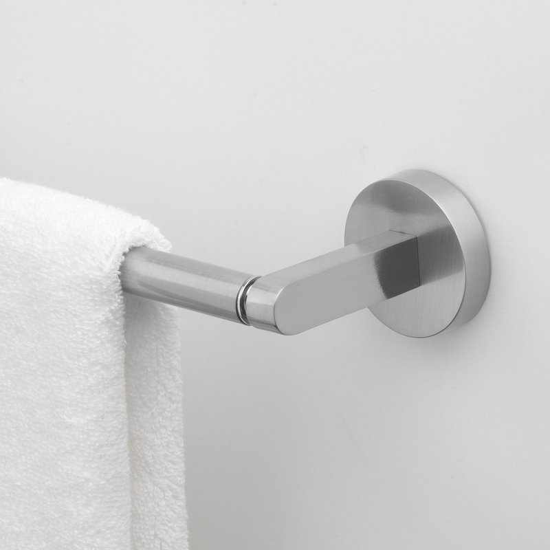 Accessoire de quincaillerie de salle de bain 18 po Avalon, H 3,5 po x L 26 po x P 3,5 po, Nickel satiné