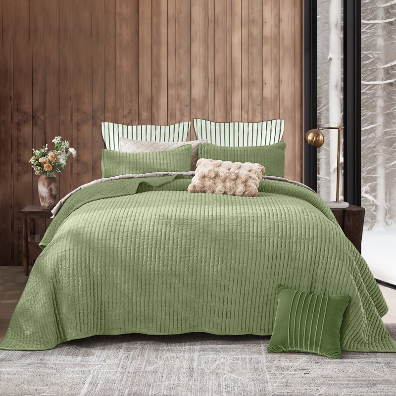 Wonderful Velvet 3-piece reversible quilt set, King Quilt + 2 King Shams, Sage Green