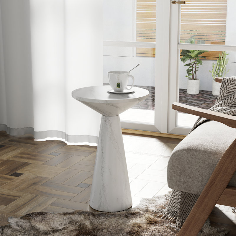 Table de bout Bozovich, H 19,5 po x l 13,5 po x P 13,5 po , Marbre blanc