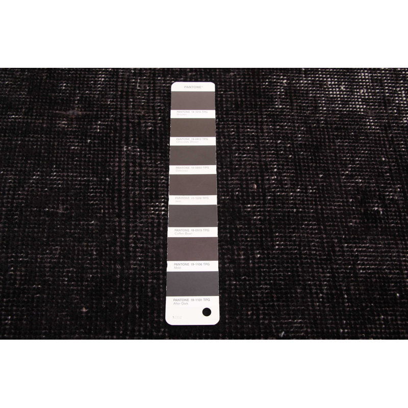 Tapis noir à transition de couleur 6 pi 11 po x 9 pi 7 po