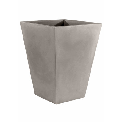 Cono Resin Pot Planter