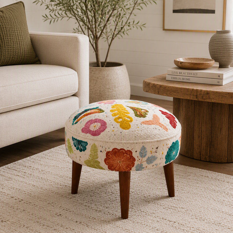 Tabouret d'appoint à motif Suzani en tissu de coton