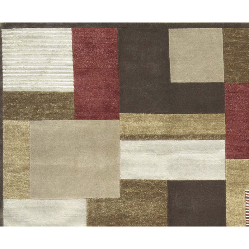 Area Rug in Beige/Rust