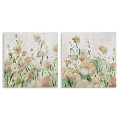 Ensemble d'art mural sur toile 2 pièces Subtle Charmant Flower Blooms, design par Hannah Dawson